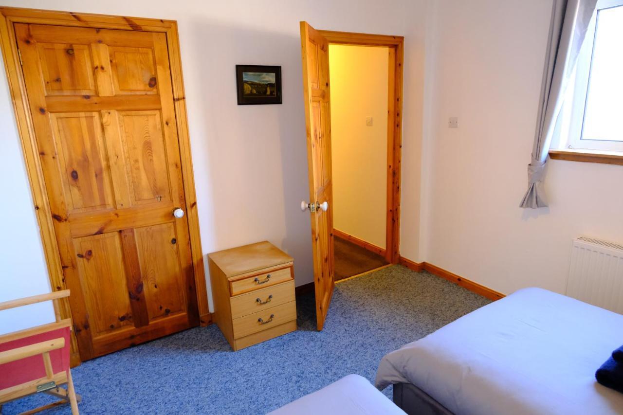 Lovely 1-Bedroom Apartment With Free Parking Инвернесс Экстерьер фото